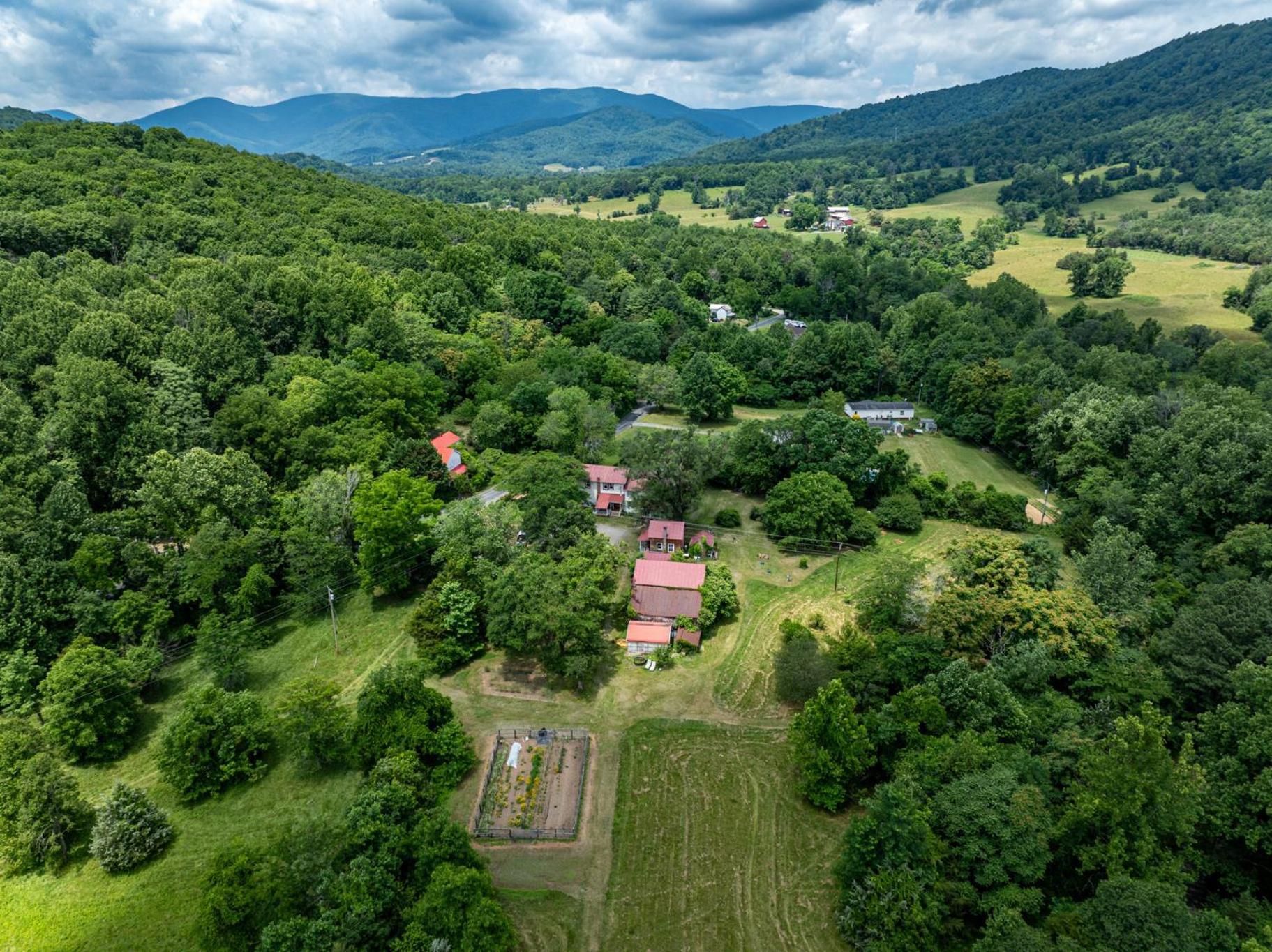 Bliss Point Farm And B&B, Llc Earlysville Zewnętrze zdjęcie